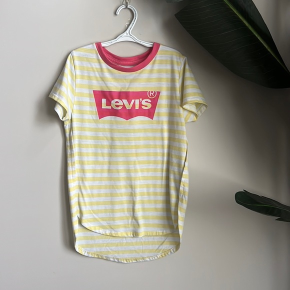 Girls Levi’s Tee - Picture 1 of 4